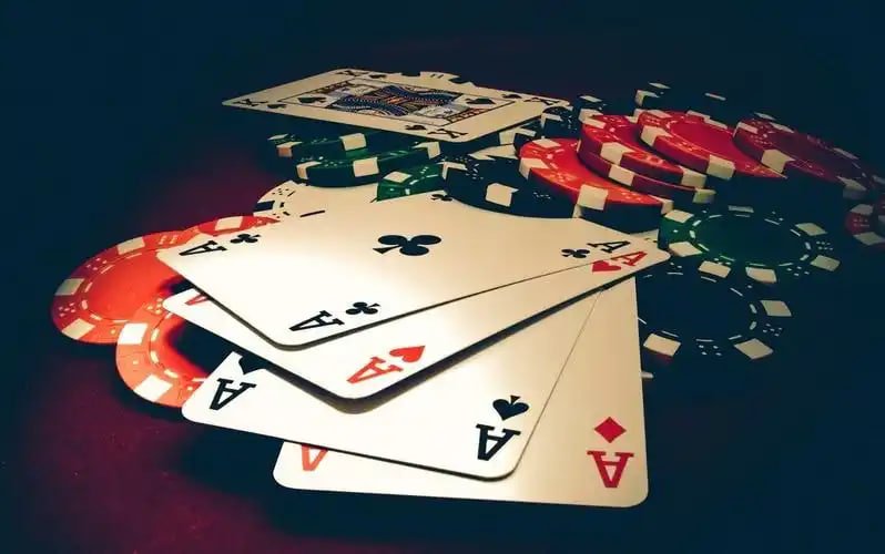 Live casino dealer games available on taya777pub
